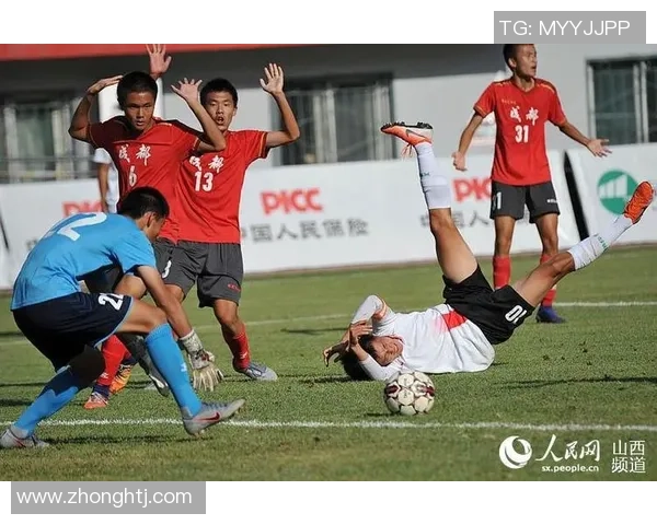 聚焦绿茵巨星风采高清画像展现球场巅峰瞬间