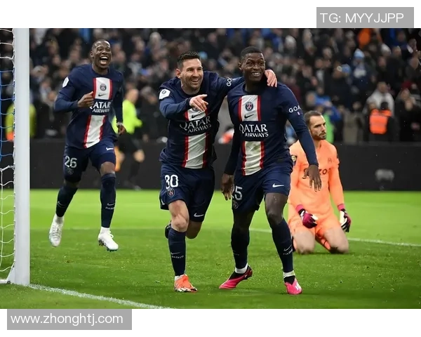 足球球星全年收入超亿元的背后收入来源及影响因素分析